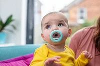 Suce en forme de tétine semblable au sein Tommee Tippee, de 6 à 18 mois – blanc et bleu glace, paquet de 4
