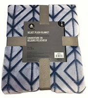 hometrends Velvet Plush Twin Blanket