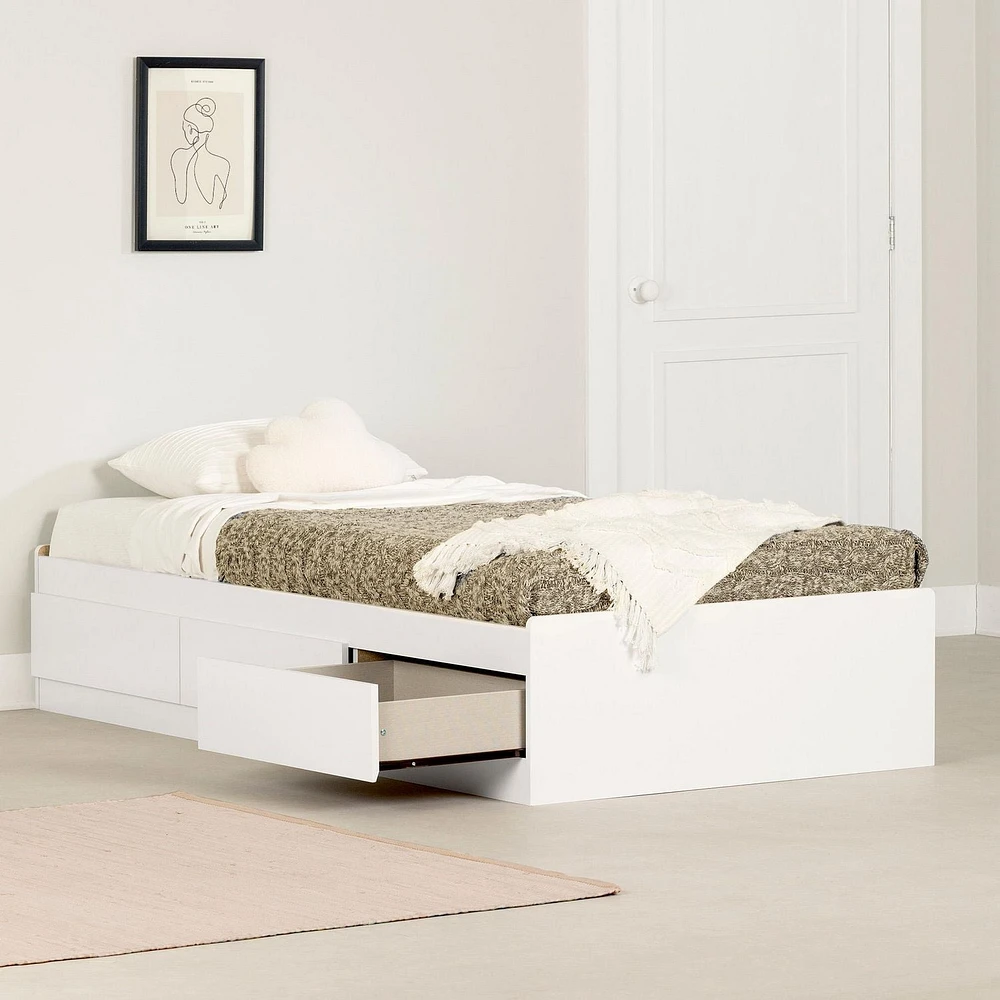 Mates Bed with 3 Drawers from the collection Gramercy South Shore