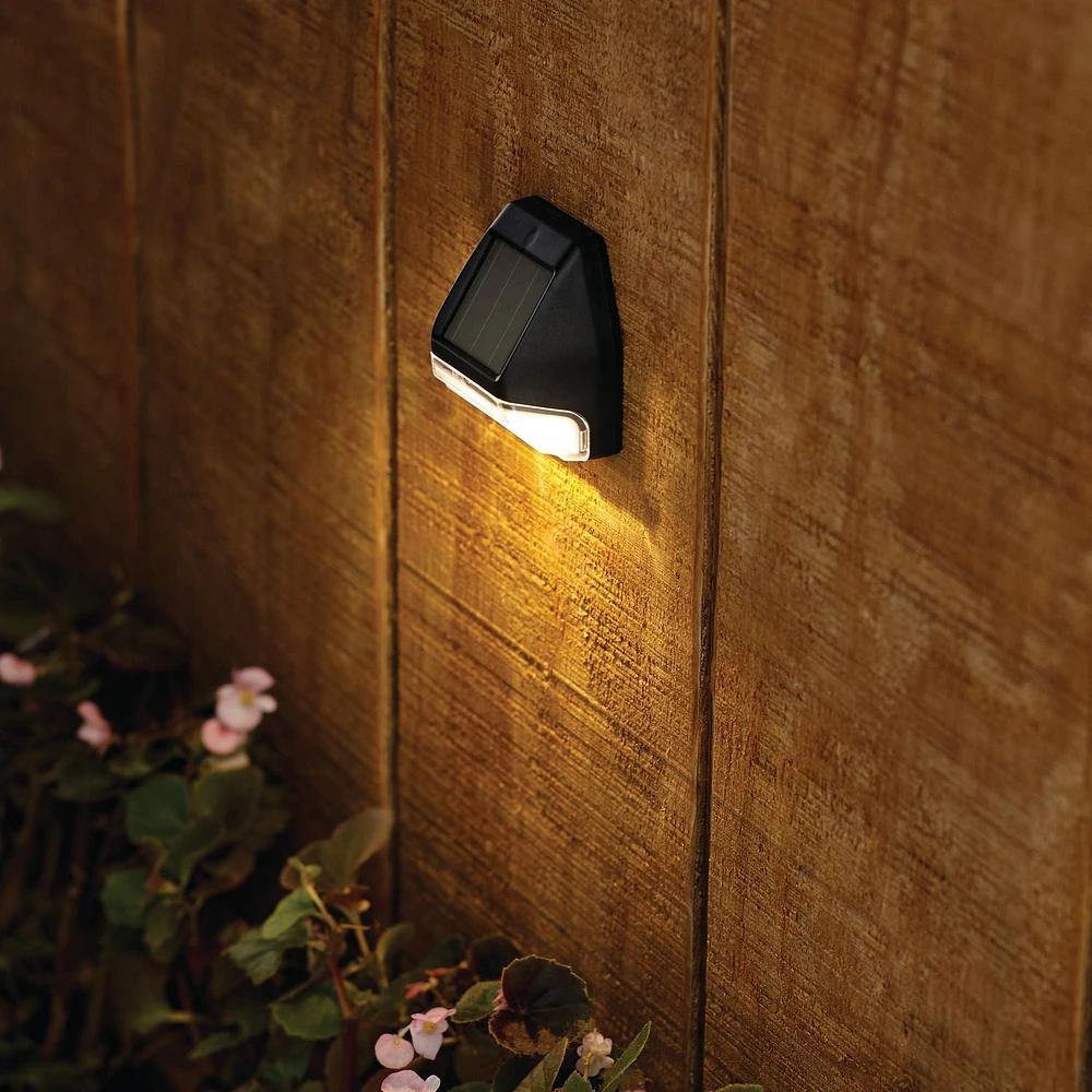 Mainstays Solar Mini Fence Light, Single LED light