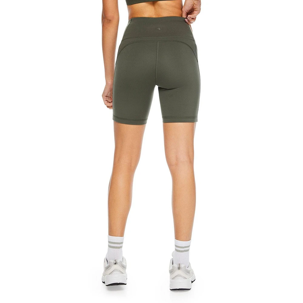 Short Athletic Works pour femmes Tailles TP–TTG