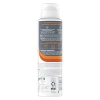 Le déodorant en vaporisateur sans aluminium est adapté pour une utilisation sous les aisselles, sur les parties intimes*, et sur les pieds Dove Men+Care pour tout le corps Beurre de karité + cèdre avec de la vitamine E