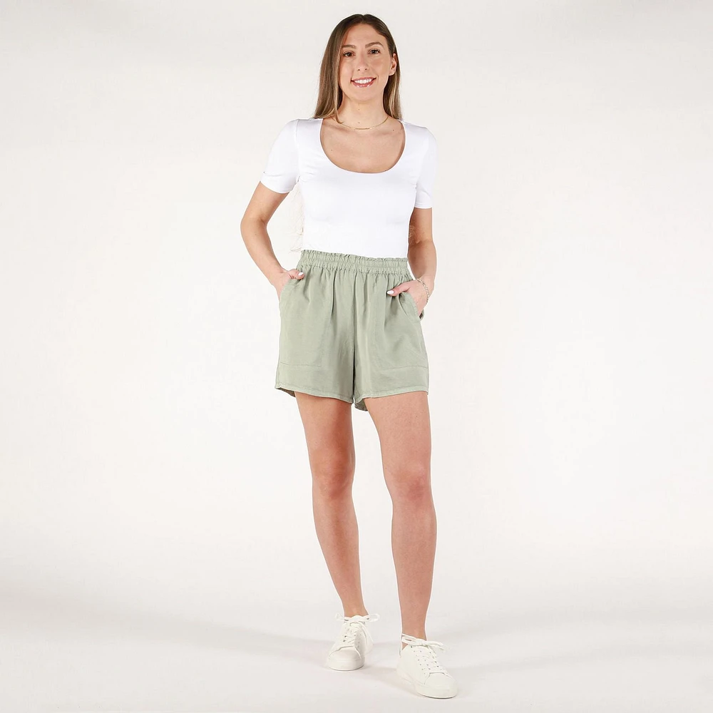 DV Short plissé avec ceinture élastique froncée