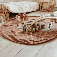 Play & Go - Motif Grille Marron Intemporel - Tapis de Jeu 3-en-1 - Sac de Rangement et Sac à Couches - Fabriqué en Coton Bio - Diamètre 140 cm - Convient aux Nouveau-nés et Tout-petits - Facile à Transporter Partout