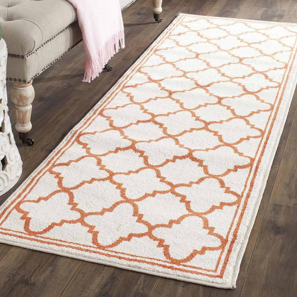 SAFAVIEH Amherst Trina Geometric Area Rug