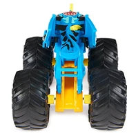 Monster Jam, Official Bakugan Dragonoid (Blue) Monster Truck, Die-Cast Vehicle, 1:64 Scale, Kids Toys for Boys Ages 3 and up