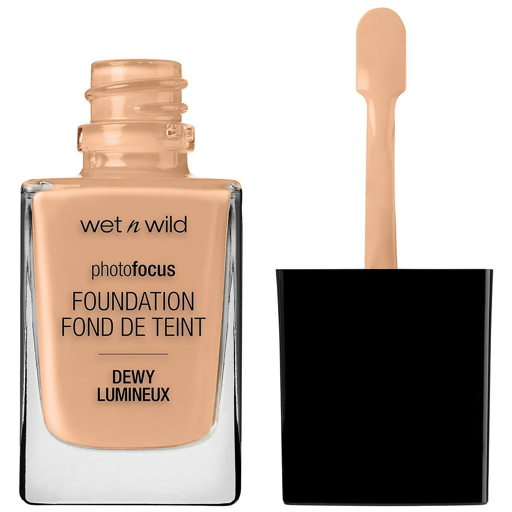 WetNWild Photo Focus Dewy Foundation, WNW Dewy Foundation