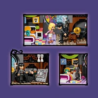 LEGO Wednesday & Enid's Dorm Room Playset - Building Toy for Pretend Play with 4 Minifigures - Wednesday Addams Doll for Kids, Girls & Boys, Ages 10+ - Gift Idea for Birthday - 76781