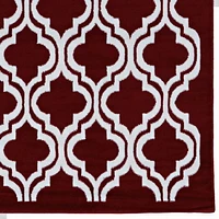 Capri Quatrefoil Red & Cream 6' 5" x 9' 3" Area Rug