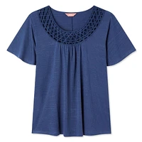 Iyla Plus Women's Crochet Top