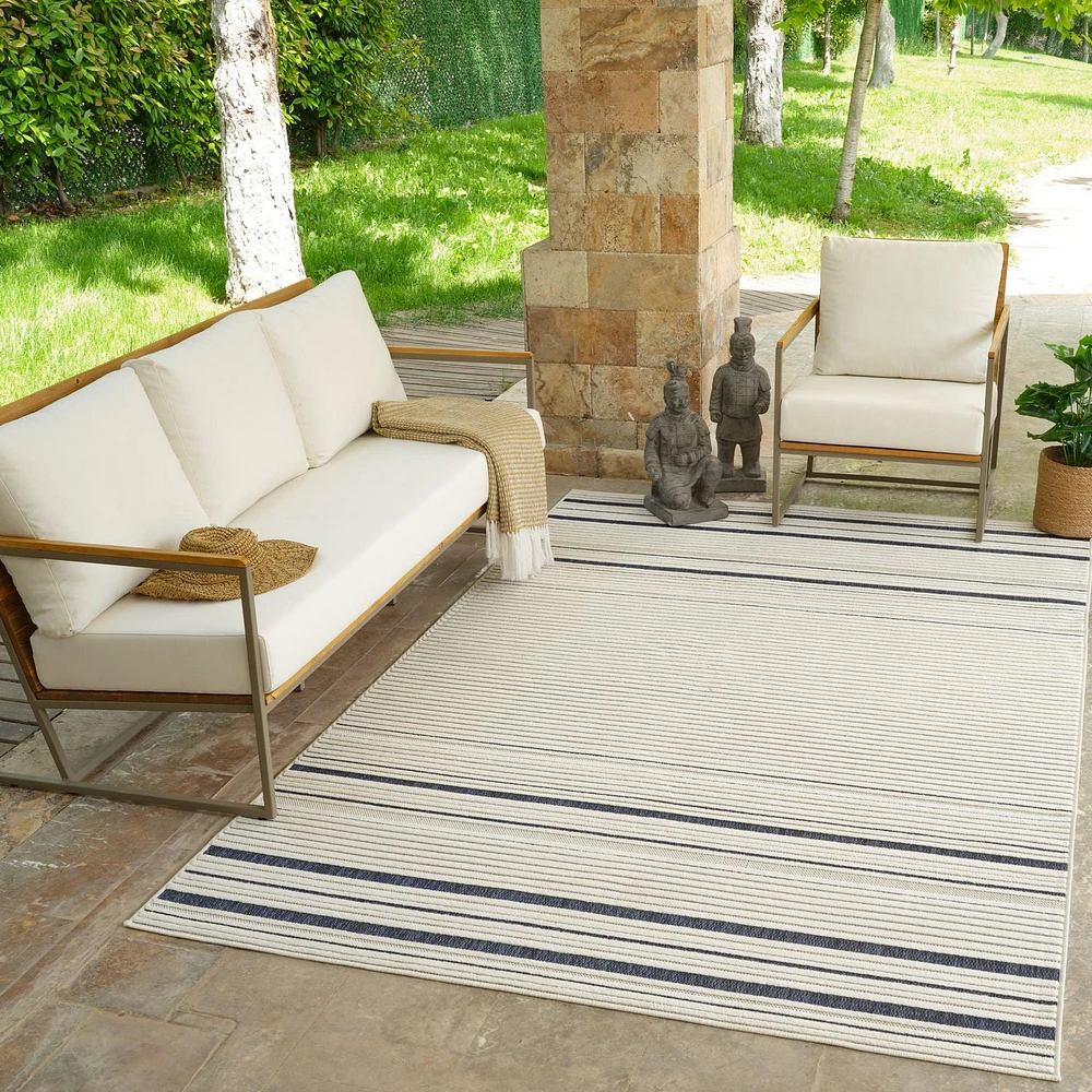 Tapis d'interieur exterieur abstrait Rug Branch Maise, bleu creme, moderne - Entree, couloir, salle de bain et cuisine<br>