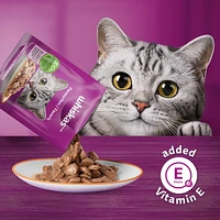 Nourriture humide pour chats adultes WHISKAS FAVORIS bouchées dans une sauce en gelée – saveur de saumon 85 g