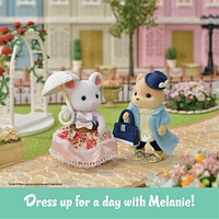 Calico Critters Fashion Playset Sugar Sweet Collection, Dollhouse Playset with Marshmallow Mouse Figure and Fashion Accessories