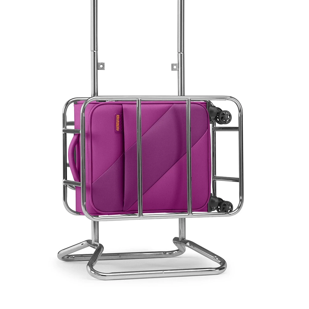 American Tourister Sun Break Spinner Carry On