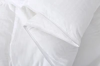 300TC All-Season Premium Microfiber Gel Duvet