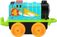 Fisher-Price Thomas & Friends Minis Glow in the Dark Twist-n-Turn Stunt Set