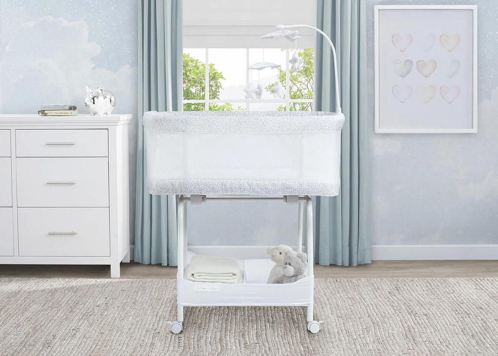 Delta Children Sweet Breeze Bassinet with Airflow Mesh, Alloy