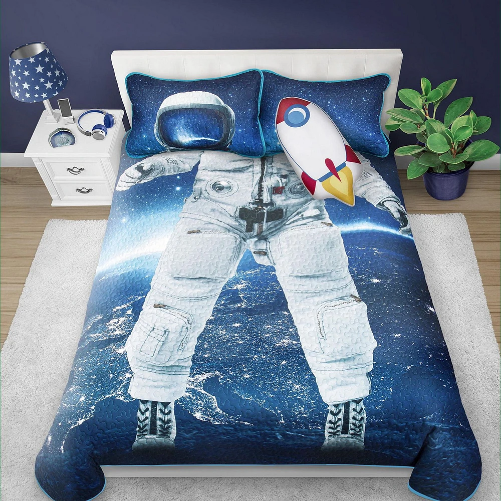 Safdie & Co. Quilt 3PC Set DQ Astronaut