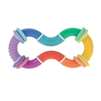 Jouet de dentition Twist-a-Ring™ Muni d’anneaux colorés de Nûby™ Pour les enfants de 6 mois+