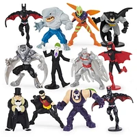 BATMAN, 2-Inch Scale Collectible Blind Box Mini Figure (Characters and Styles May Vary)