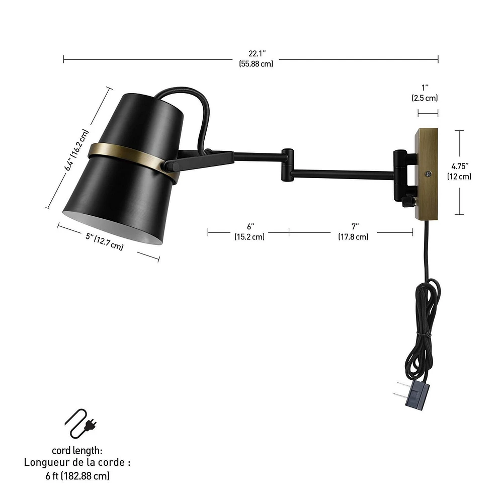 Applique murale avec bras pivotant en métal enfichable ou câblée à 1 lumière, collection McKibbin par Novogratz x Globe Electric, noir mat, accents en laiton, cordon électrique de 6 pi noir tissé, interrupteur rotatif marche/arrêt, 51345