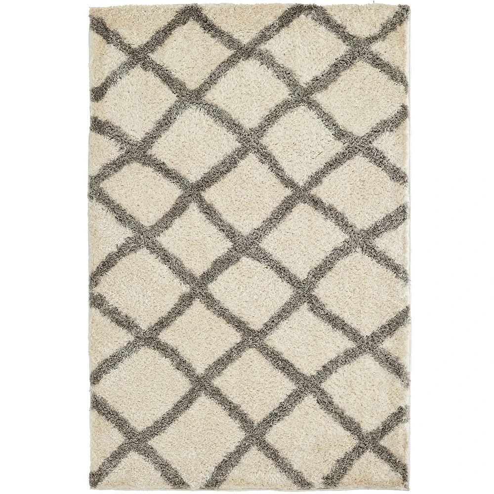 HOMETRENDS Area Rug, 4 ft. x 6 ft.