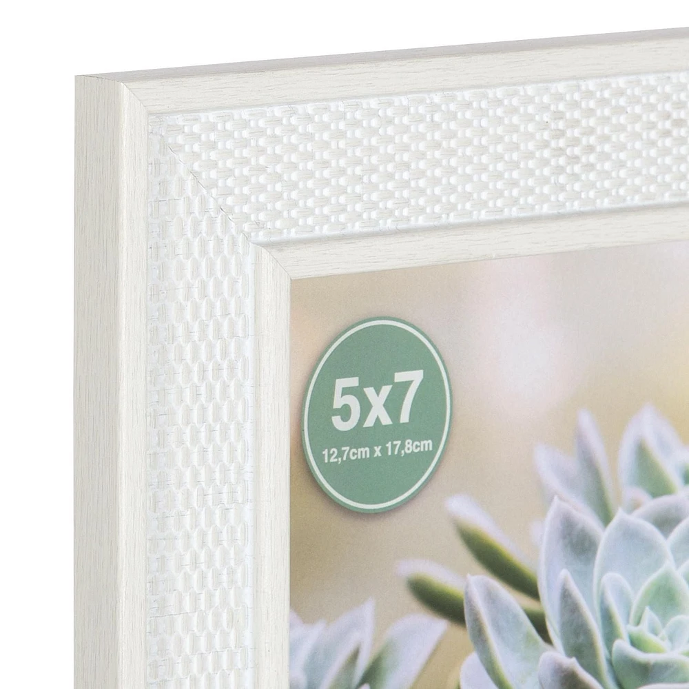 Castor 5x7 Photo Frame White, Holds 5in x 7in photo