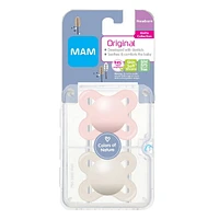 Suces pour nouveau-nés MAM Start Matte, (emballage de deux, 1 boîtier de stérilisation pour suce), sucettes bébé fille, meilleure suce pour les bébés allaités, boîtier autostérilisant pour suce