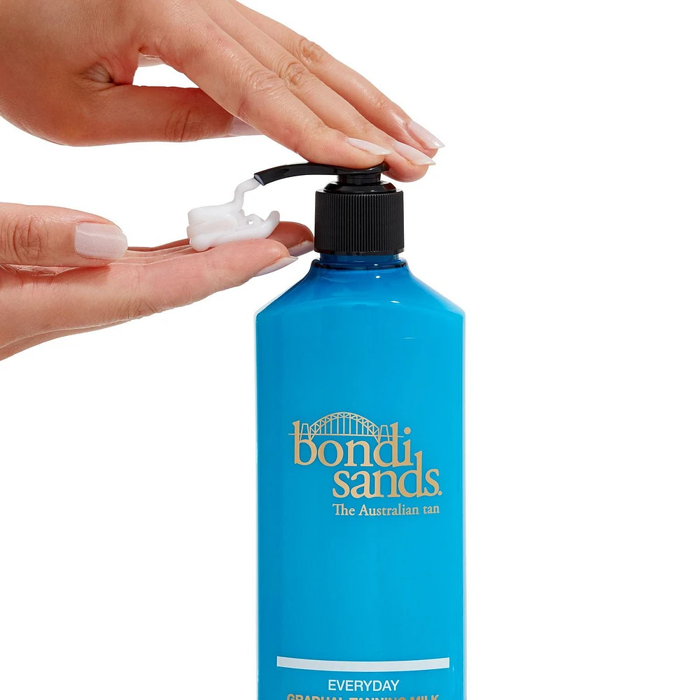 COMING SOON Bondi Sands Lait De Bronzage Progressif Quotidien, Enrichi d’Aloès et de Vitamine E, Teint bronzé graduel d’apparence naturelle, 375mL