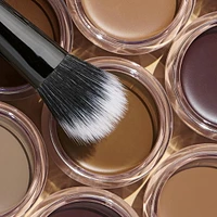 Poudre Bronzante, Unique putty-to-powder formula with a semi-matte finish. Avec vitamine E, 10 g