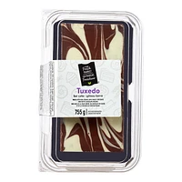 Your Fresh Market Tuxedo Bar Cake, 755 g