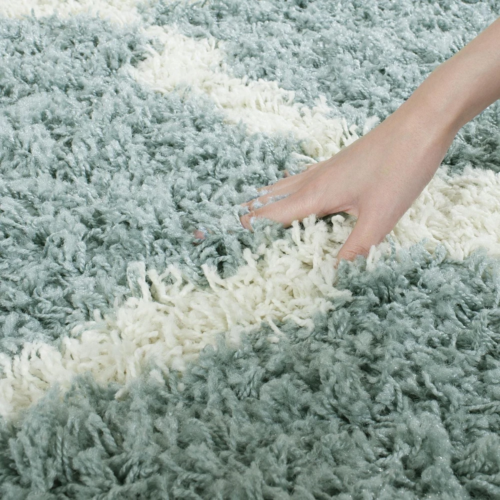 Safavieh Dallas Logan Geometric Shag Area Rug