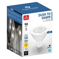 Globe Electric 90W Equivalent Warm White (3000K) PAR38 Dusk to Dawn LED Plastic Light Bulb, Energy Star, E26 Base, 1100 Lumens, 30358