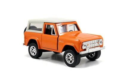 JT 1:32 Moulé sous Pression Assortiment moulé sous pression Just Trucks 1:32 en PDQ. Vous obtiendrez 1 pièce de voiture et ce sera un choix aléatoire.