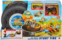 Hot Wheels Monster Trucks Stunt Tire Playset