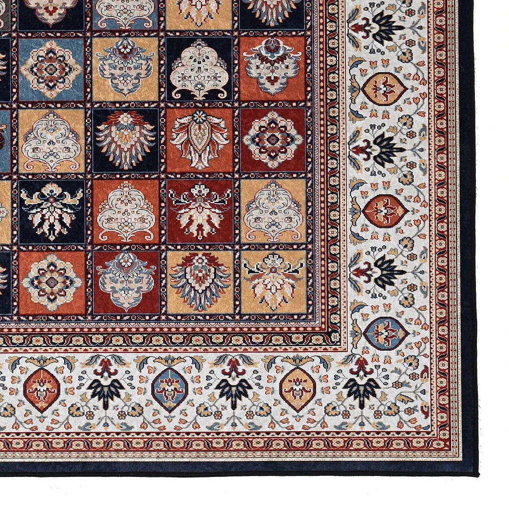 Emerald Canton Ivory & Thistle 2'2" x 3'2" Accent Rug