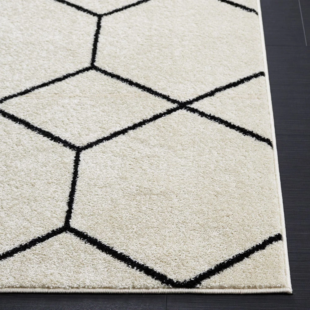 SAFAVIEH Tulum Carmella Geometric Area Rug