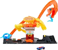 Hot Wheels City Pizza Slam Cobra Attack Playset with 1:64 Scale Toy Car, Ages 3Y+