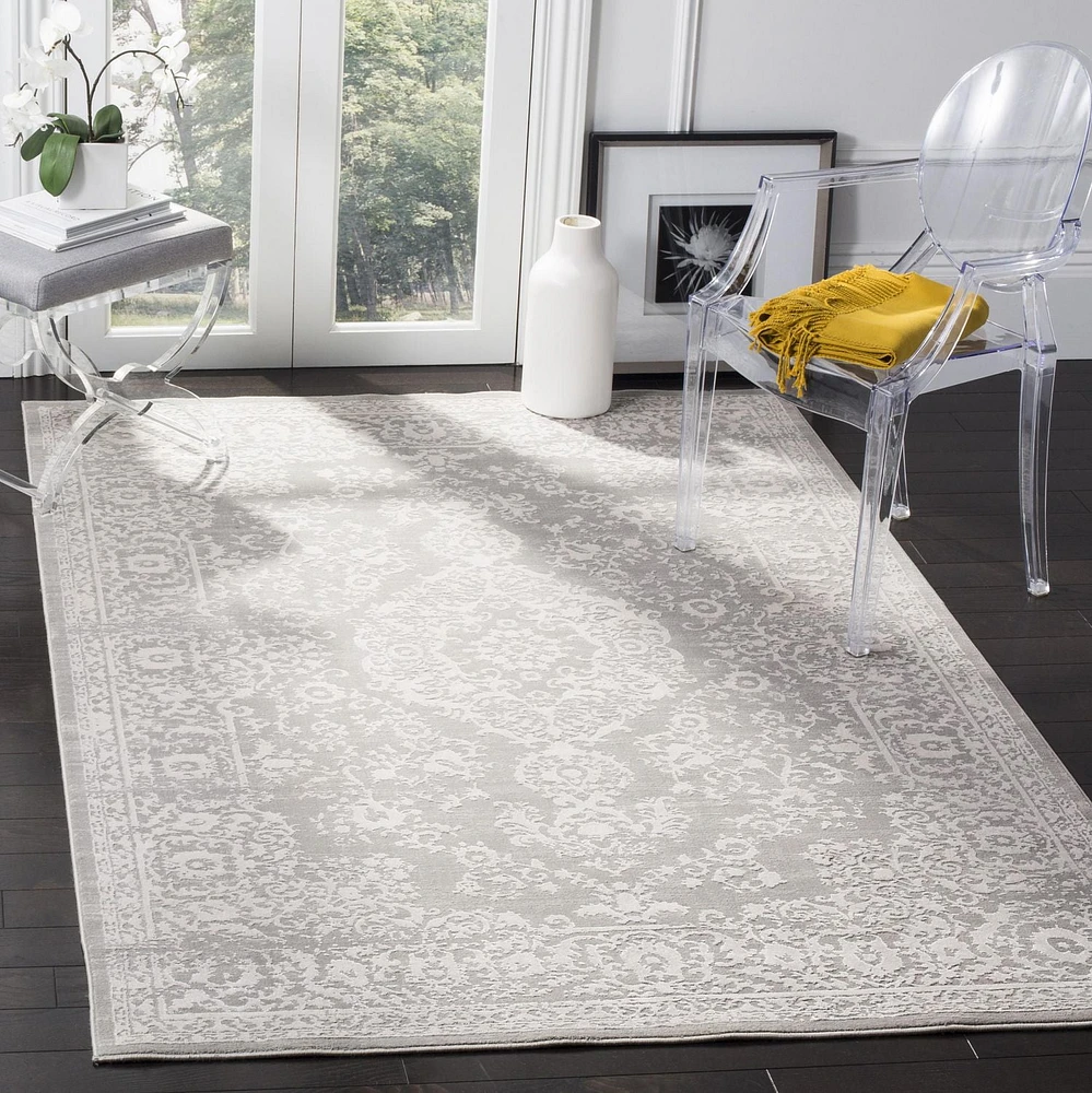 SAFAVIEH Princeton Weldon Floral Bordered Area Rug