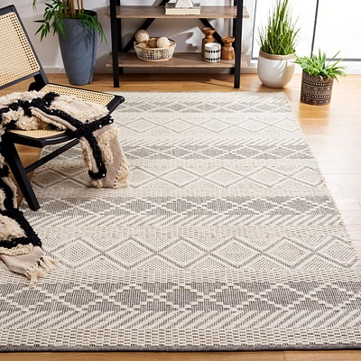 SAFAVIEH Natura Aaron Bohemian Area Rug