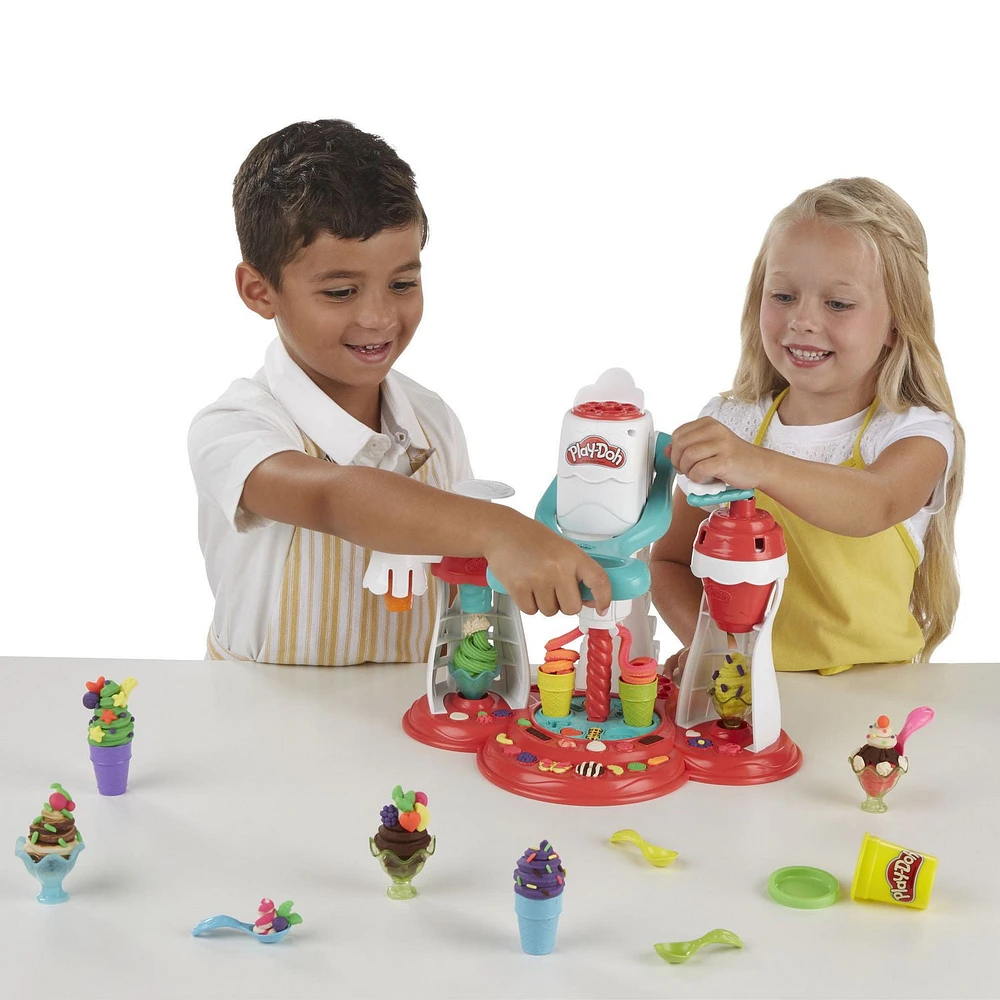 Play-Doh Kitchen Creations Ultimate Swirl Ice Cream Maker