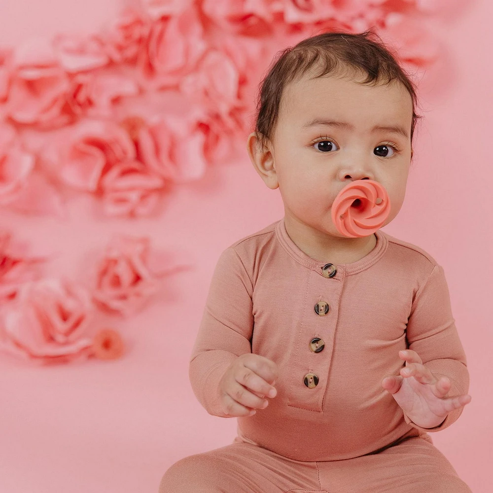 Doddle & Co - Bébé, nourrisson - Sucette en silicone Holland Pop - Étape 1 - Forme naturelle - Paquet de 2 - Gâteau fard à joues / Smash