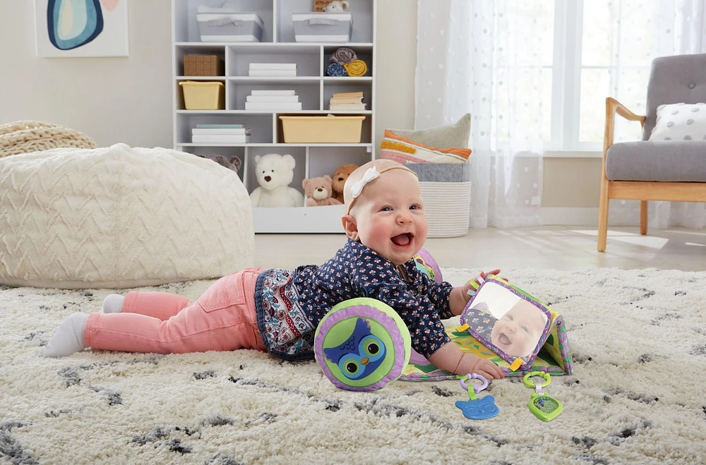 VTech 3-in-1 Tummy Time Roll-a- Pillar™ - French Version