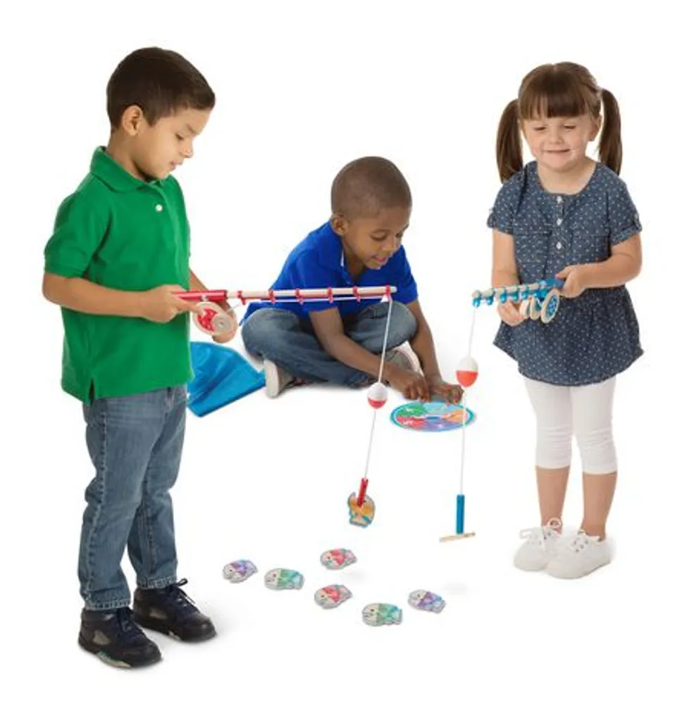 Melissa & Doug 12-Piece Magnetic Fish Wooden Fishing Game With