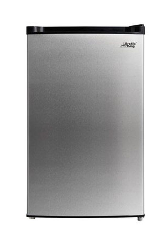 Upright frezzer 7 cu ft silver Arctic King 7.0 Cu ft Upright Freezer,  Stainless on eBid United States | 219491919