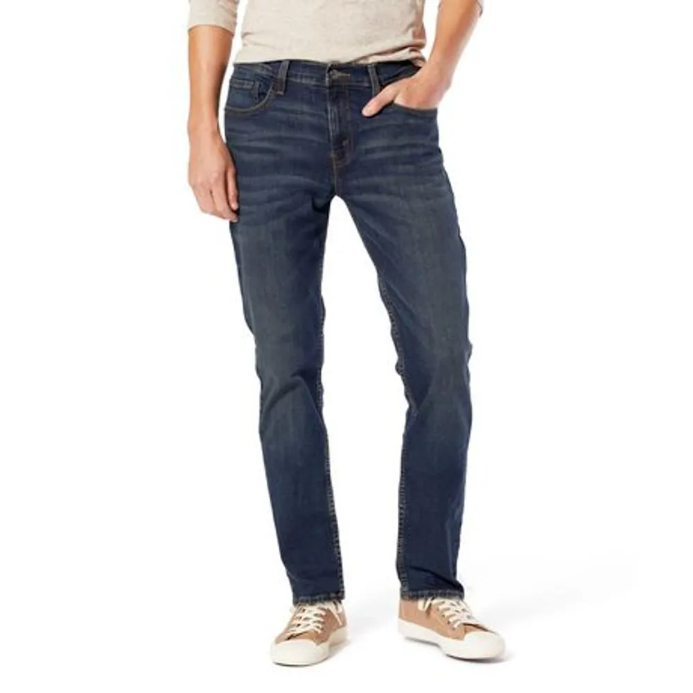 Signature by Levi Strauss & Co.® Men's Straight Fit Jeans