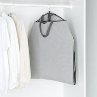 Mainstays Sac à vêtements pour le voyage et le rangement, respirant, avec fermeture éclair, poignées de transport pour pliage pour costumes robes manteaux, gris Taille de l'article:61cm x 7.6cm x 137.2cm; Couleur grise