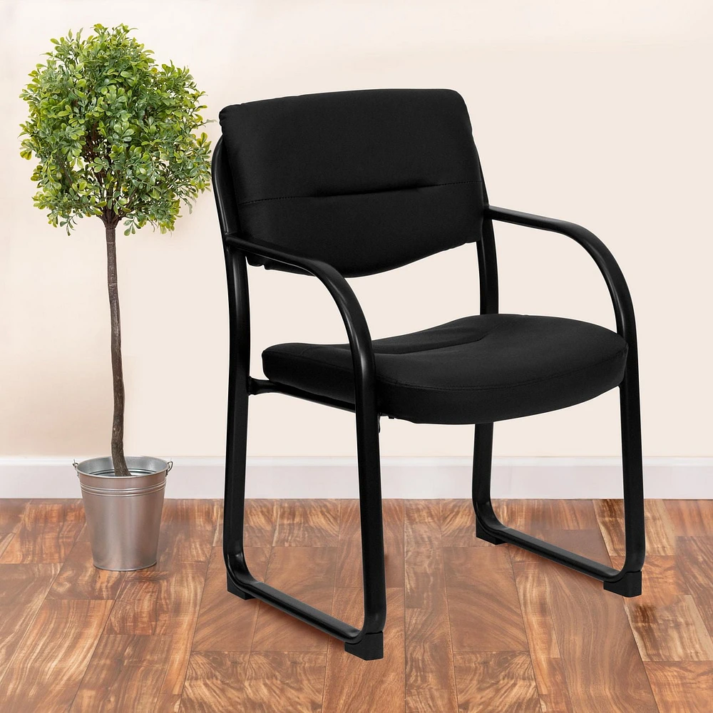 Chaise de réception exécutive auxiliaire en cuir noir avec base traîneau