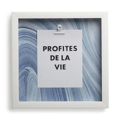 CADRE DE 11 X 11 AFFICHANT UNE DEVISE