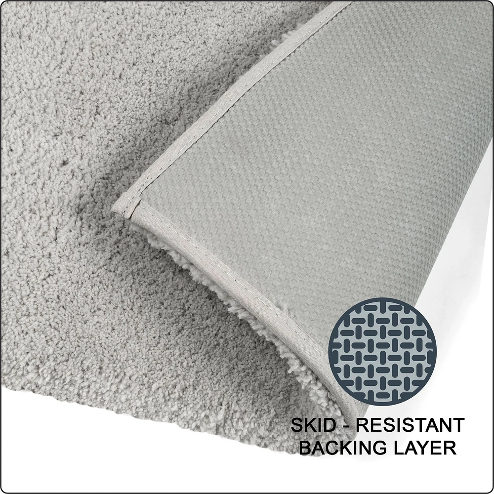 Tapis de bain en polyester gris clair uni 3K Hometrends Tapis bain antidérapant20x32"